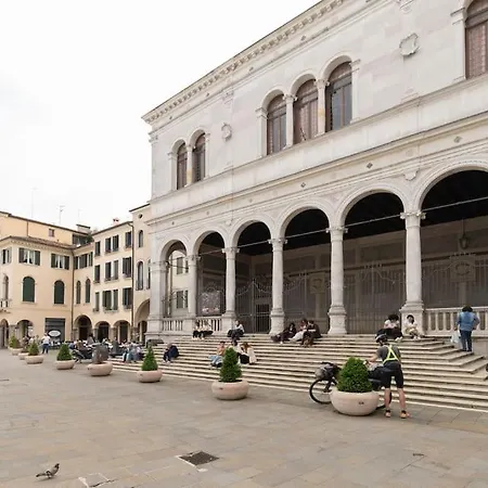 Enjoy - Orologio, Piazza Dei Signori Appartamento *